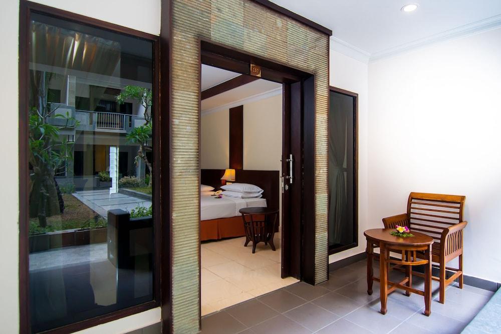 Champlung Mas Hotel Legian Exterior foto