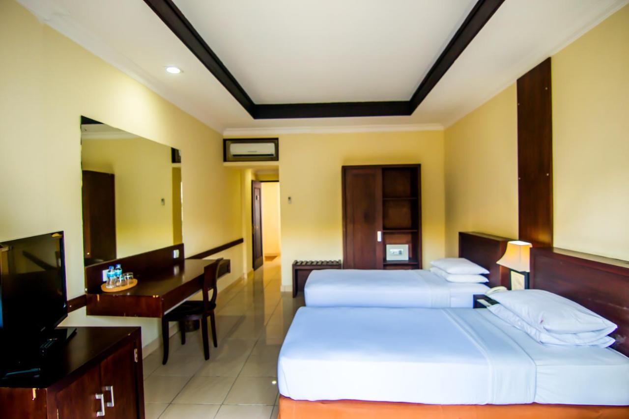Champlung Mas Hotel Legian Exterior foto